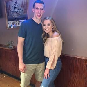 Meet your Posher, Shenia